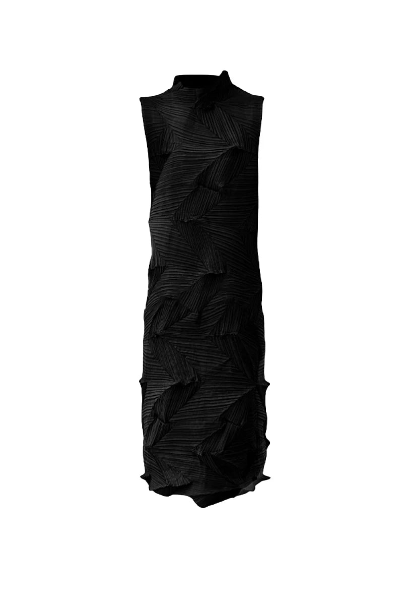 Designer Inspired Pleated Sleeveless Midi Dress in Black
