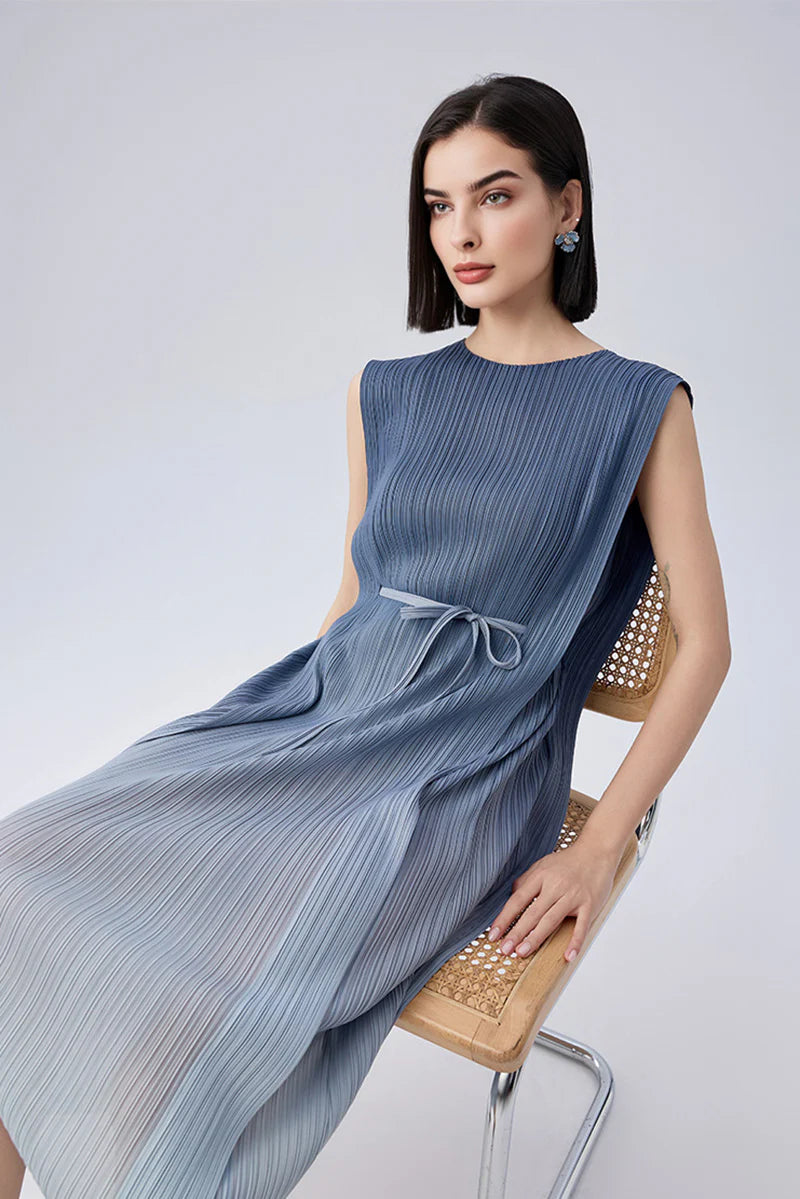 Ombre Pleated Sleeveless Midi Dress