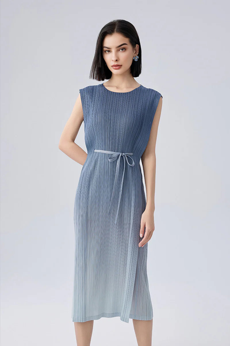Ombre Pleated Sleeveless Midi Dress