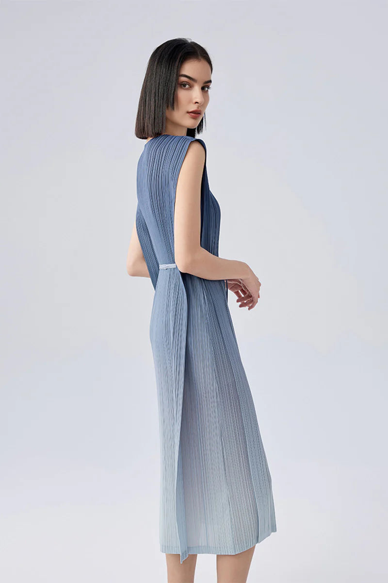 Ombre Pleated Sleeveless Midi Dress