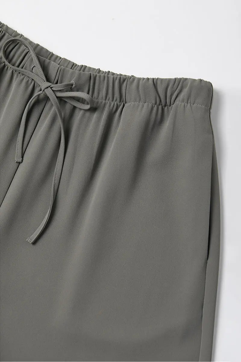 White Pull-On Wrinkle-Free Cooling Puddle Pants